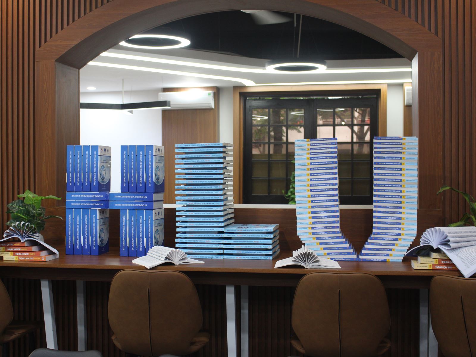 Trường Đại học Luật Hà Nội lan tỏa tri thức tại “Ngày sách và Văn hóa đọc Việt Nam năm 2026”