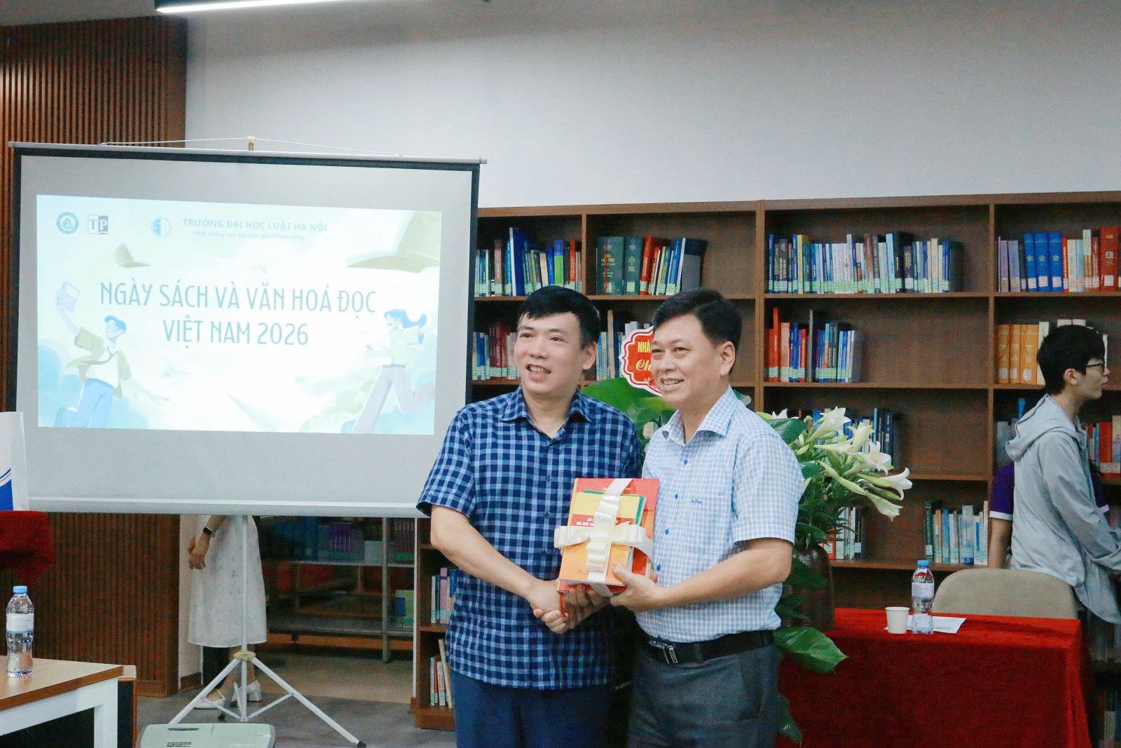 Trường Đại học Luật Hà Nội lan tỏa tri thức tại “Ngày sách và Văn hóa đọc Việt Nam năm 2026”