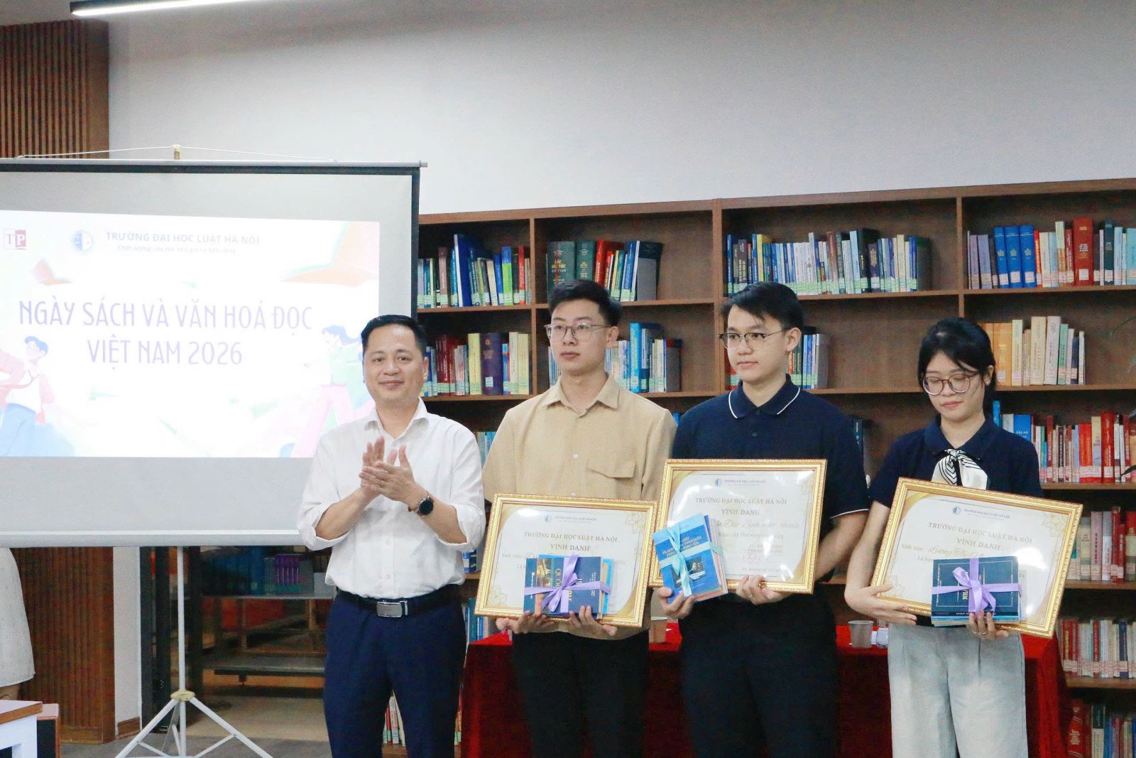 Trường Đại học Luật Hà Nội lan tỏa tri thức tại “Ngày sách và Văn hóa đọc Việt Nam năm 2026”